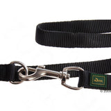 Black dog lead with metal carabiner and green-yellow Hunter logo on the strap.