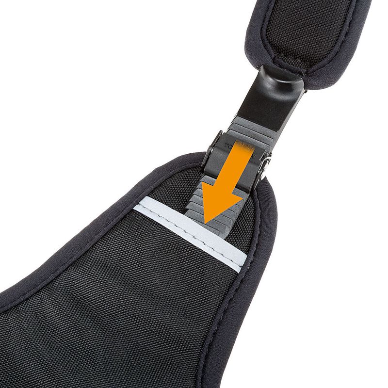 Close-up of a black strap with reflective stripe and a clip fastener. An orange arrow points to the fastening mechanism.