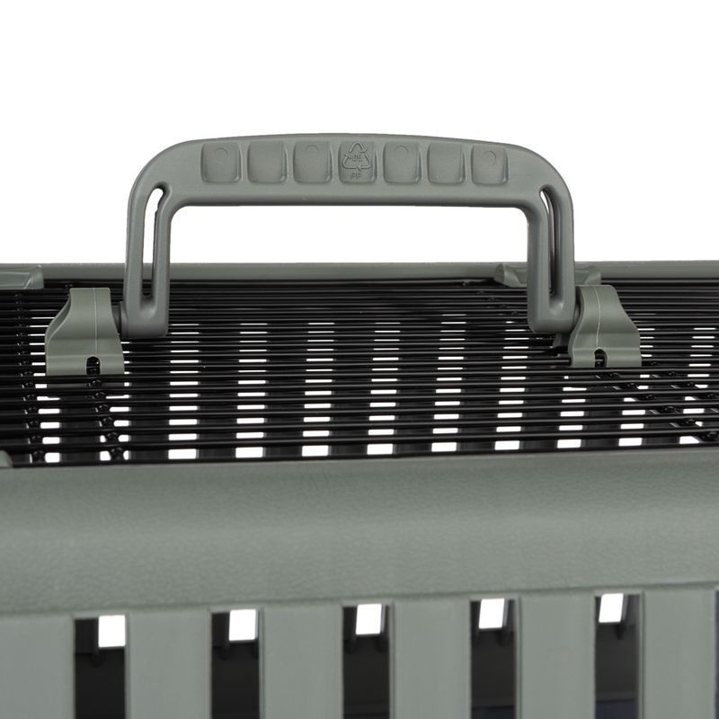 Transport box with grey handle and black grid lid, suitable for safe transport of pets.
