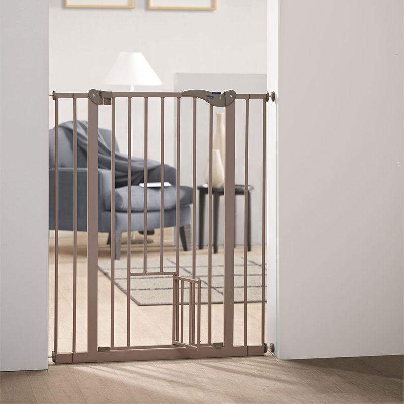 Savic Dog Barrier 2 with Cat Door || savic || view 3