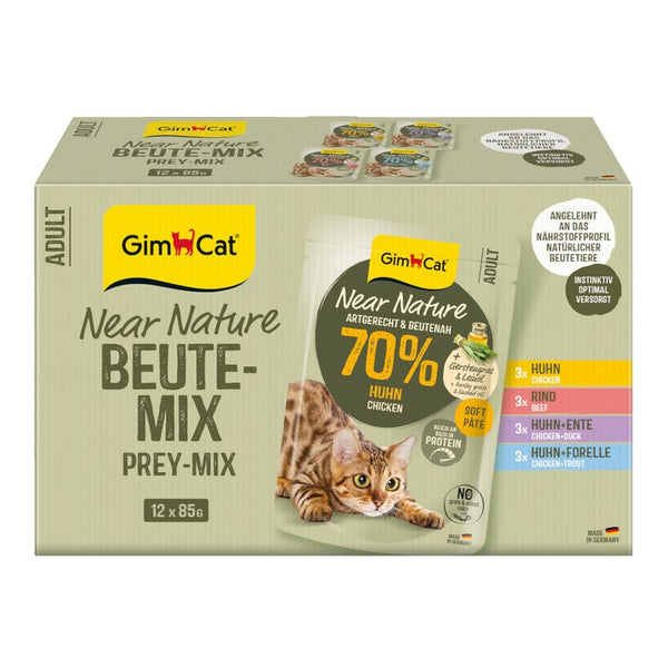 GimCat Near Nature Beute-Mix for adult cats, 12x85g. Varieties: 3x chicken, 3x beef, 3x chicken-duck, 3x chicken-trout. 70% chicken, Made in Germany, species-appropriate, high in protein.
