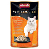 Animonda Vom Feinsten pouch with chicken fillet and duck breast in sauce, shown in multiple languages with an image of the food on a plate.
