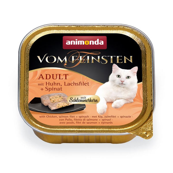 Adult food with chicken, salmon fillet and spinach, shown in a tray with product pieces and a white cat image. Text includes 'mit Schlemmerekern'.