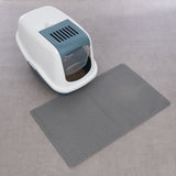 Closed cat litter box with grey mat, suitable for minimising litter scatter.