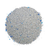 Cat litter with grey granules and blue particles, suitable for absorbing liquids and odours.