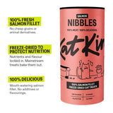 100% fresh salmon fillet, freeze-dried to protect nutrition, no grains or animal derivatives, no additives or flavourings. 100% salmon fillet freeze-dried cat treats, 50g, 266 calories.