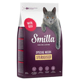 Smilla Special Needs Sterilised cat food with beef, resealable packaging, contains taurine, omega fatty acids, Yucca Schidigera, balanced fat and energy content, 1 kg.