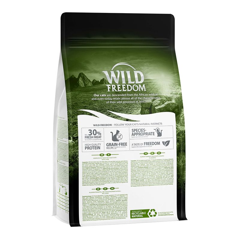 Wild Freedom cat food bag showing 30% fresh meat, high-quality protein, grain-free recipe, species-appropriate, recyclable material, and a taste of freedom claims.