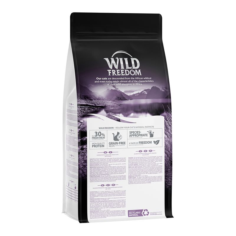 Bag showing Wild Freedom with 30% fresh meat, high quality protein, grain-free recipe, species-appropriate nutrition, recyclable material, and product information panel.